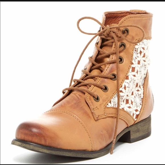 Steve Madden Shoes - Steve Madden Thunder-C Lace-up Boots
